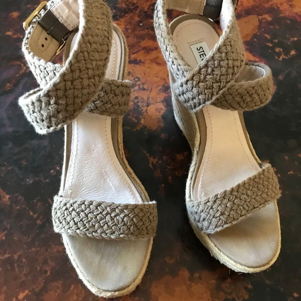 Steve Madden Wedge Sandals Espadrilles Size 8 Brown Taupe